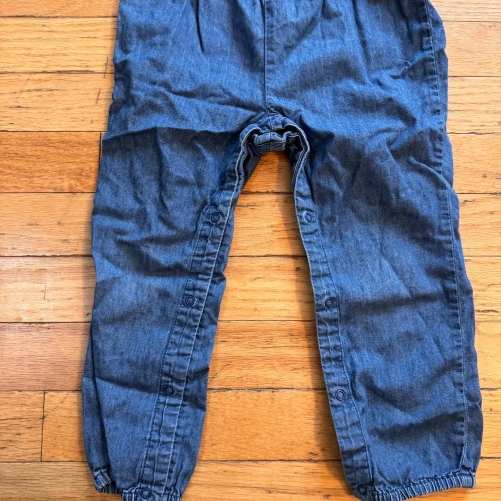 The Childrens Place Girls Denim Jumpsuit 3T Chambray Smocked Flutter Sleeve Blue
